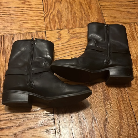 Lauren Ralph Lauren Boots - Picture 2 of 5
